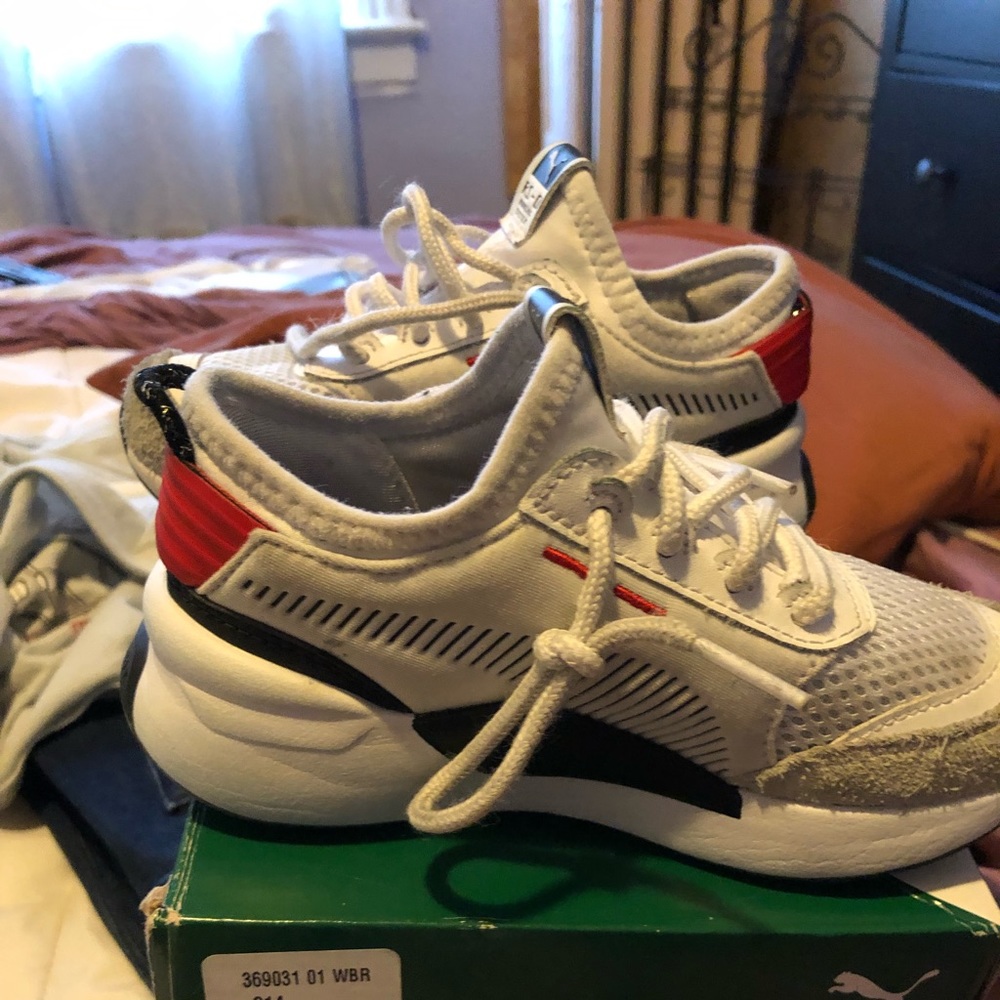 Toddler size 10 puma
